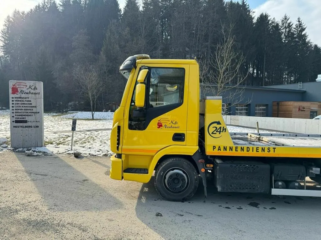 IVECO Abschleppwagen Netto €65800- Transporter / Kastenwagen – Bild 3