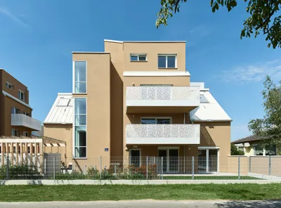 Traumhafte Gartenwohnung - Besichtigung ab 01.08. möglich
