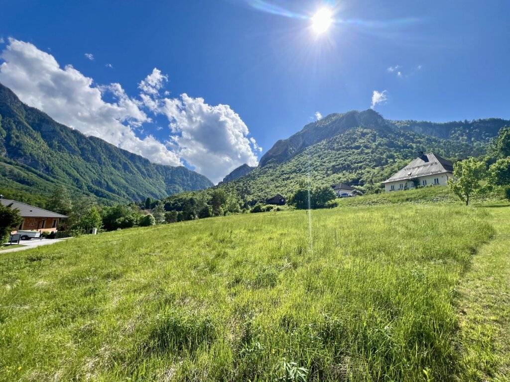 Sonniges Baugrundstück für Naturliebhaber - Ansicht 2