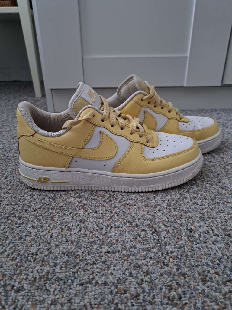 Nike Air Force 1 Gr. 37 5