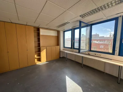 Gewerbeimmobilie mieten in Mödling – 102 m², € 1.050 – Bild 5 von 5