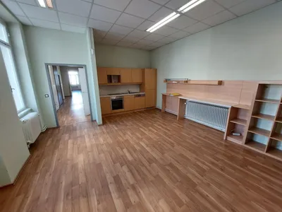 6-Zimmer-Gewerbeimmobilie mieten in Wien – 389 m², € 6.092 – Bild 15 von 18