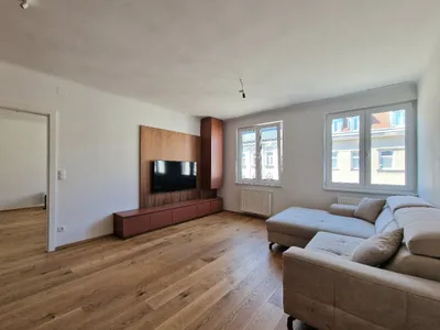 Lichtdurchflutete, hochwertig ausgestattete 3-Zimmer-Wohnung – Bild 2