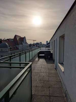 3 Zimmer Wohnung mit 65 m2 Terrasse, Klimaanlage