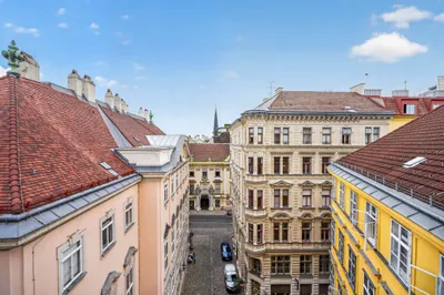 9-Zimmer-Gewerbeimmobilie mieten in Wien – 319 m², € 21