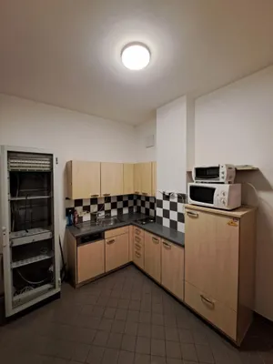 3-Zimmer-Gewerbeimmobilie mieten in Neusiedl am See – 100 m², € 1.200 – Bild 9 von 12