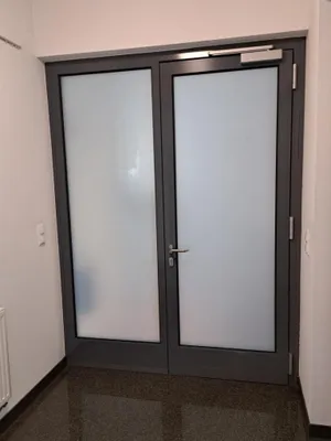 3-Zimmer-Gewerbeimmobilie mieten in Neusiedl am See – 100 m², € 1.200 – Bild 11 von 12