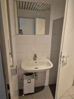 Gewerbeimmobilie mieten in Baden – 205 m², € 1.754 – Bild 8 von 9