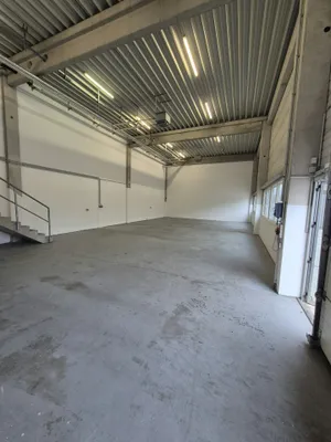 Gewerbeimmobilie mieten in Baden – 205 m², € 1.754 – Bild 1 von 9