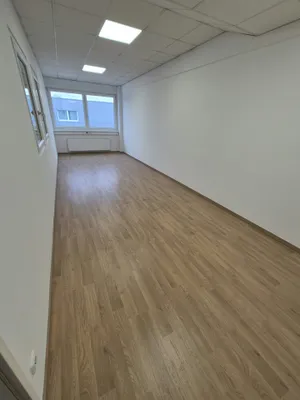 Gewerbeimmobilie mieten in Baden – 205 m², € 1.754 – Bild 6 von 9