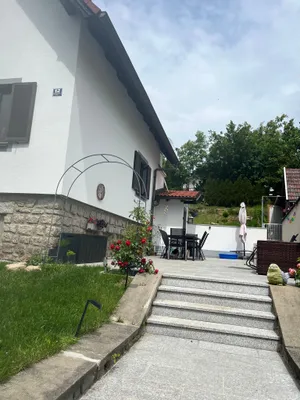5-Zimmer-Haus mieten in Gmünd – 140 m², € 980 – Bild 2 von 29