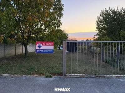 Grundstück kaufen in Neusiedl am See – 396 m², € 159.000
