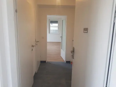 2 ZI, Erdgeschoss mit Garten, Terrasse, QUALITATIV, hell, U-Bahn Nähe - TOP AUSGESTATTET – Bild 3