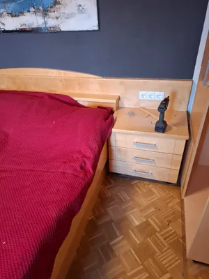Tischler Bett 180x200, € 60,- (8020 Lend)