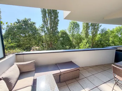 Ruhige 3-Zimmer-Wohnung, Grünblick, Südost-Balkon, Sauna im Haus, provisionsfrei