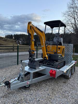 Minibagger 1,6 T inklusive Anhänger Baumaschine
