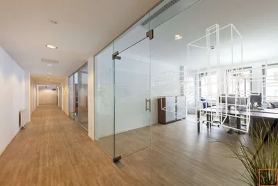 6-Zimmer-Gewerbeimmobilie mieten in Wien – 270 m², € 5.821 – Bild 3 von 5
