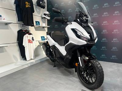 Honda ADV350 ohne Top-Case