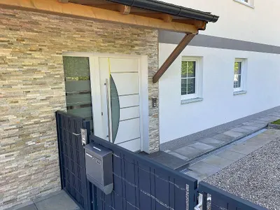 6-Zimmer-Haus mieten in Salzburg-Umgebung – 150 m², € 2.500 – Bild 2 von 16