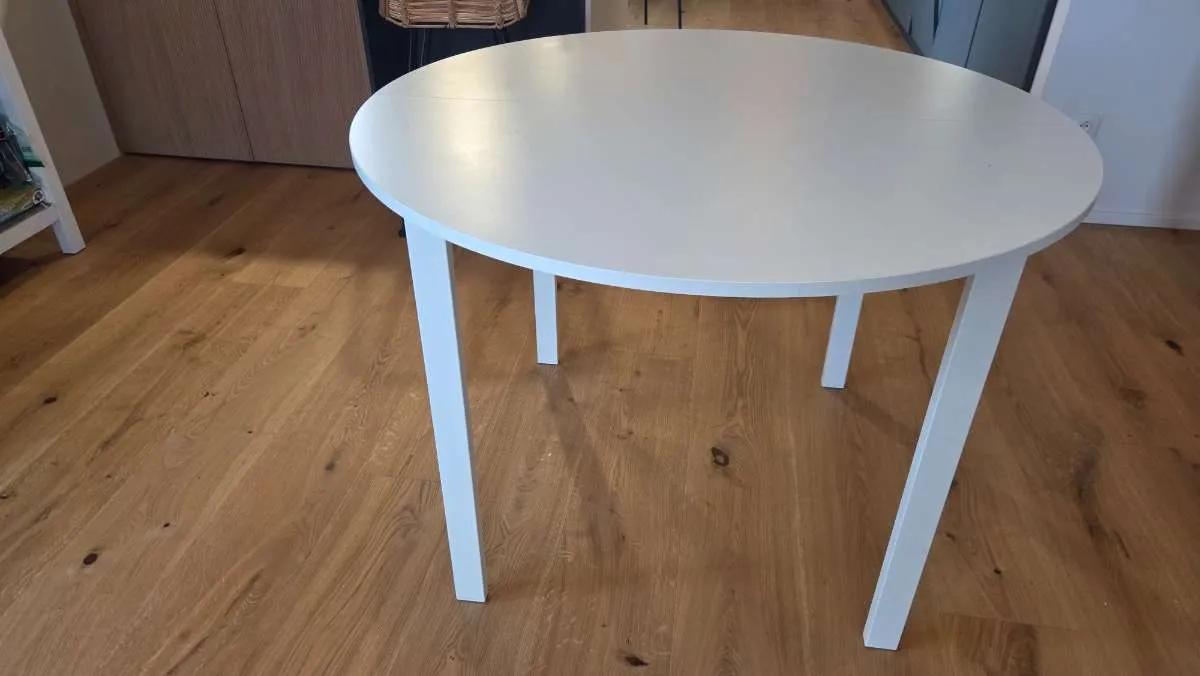 IKEA Tisch VIHALS rund weiß, € 25,- (1020 Wien)