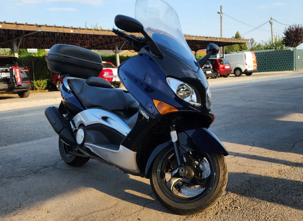 Yamaha T-Max