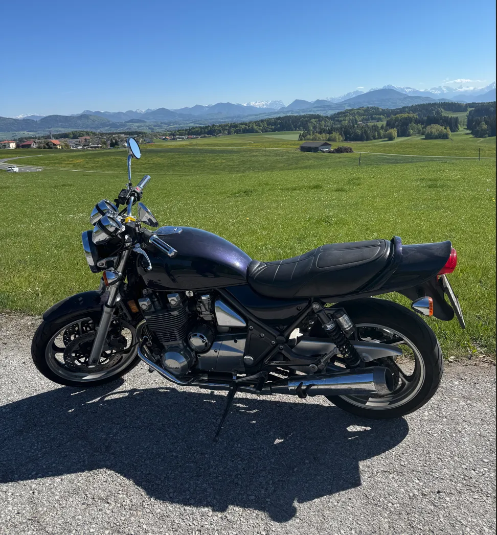 Kawasaki ZR
