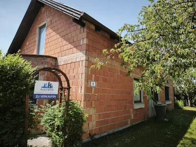 6-Zimmer-Haus kaufen in Korneuburg – 200 m², € 249.000 – Bild 2 von 24