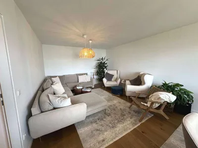 PROVISIONSFREIE // stilvolle, ruhige Wohnung mit Loggia und Grünblick! – Bild 2
