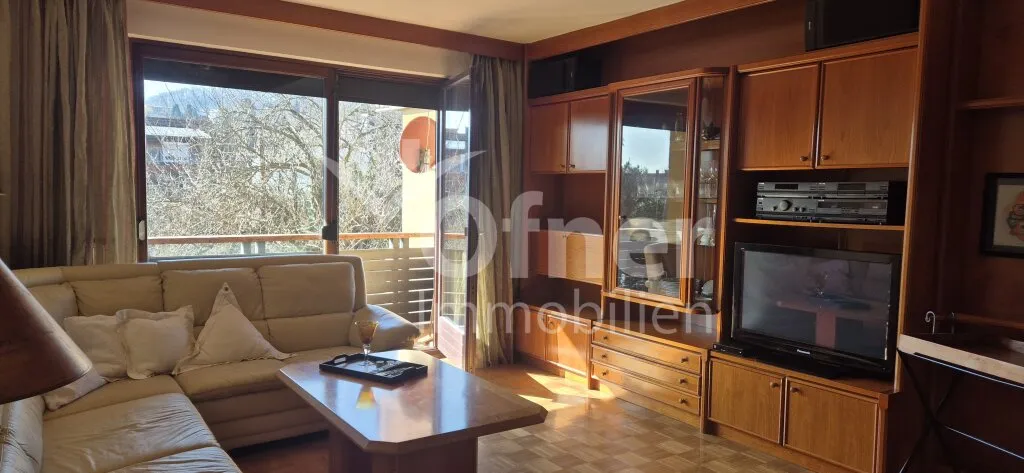 Sonnige 2-Zimmer-Wohnung mit Loggia und Tiefgaragenplatz - Ansicht 2