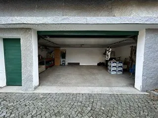 Doppelgarage mit Gehtür - Ansicht 2