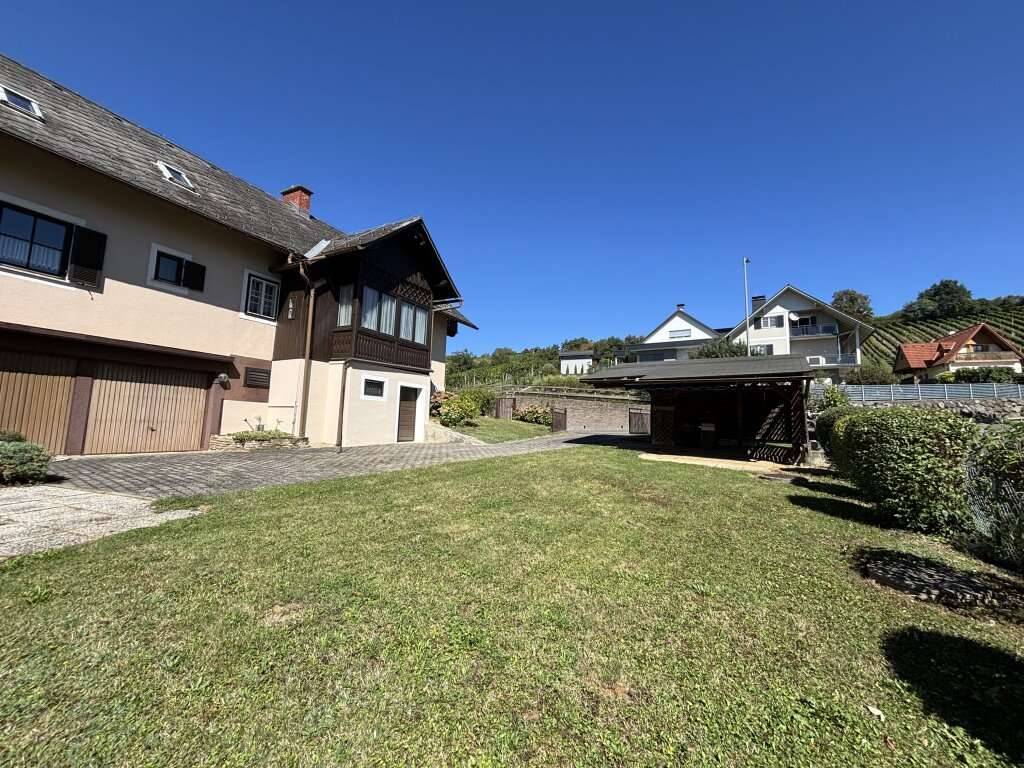 Geräumiges Haus am Klöchberg, mit 7 Zimmer und Blick in die Weinberge - Ansicht 3