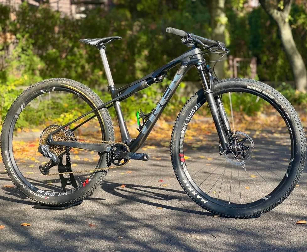Trek Supercaliber 9.9 Carbon Fully MTB, Sram XX1, DT Swiss Laufradsatz (S)