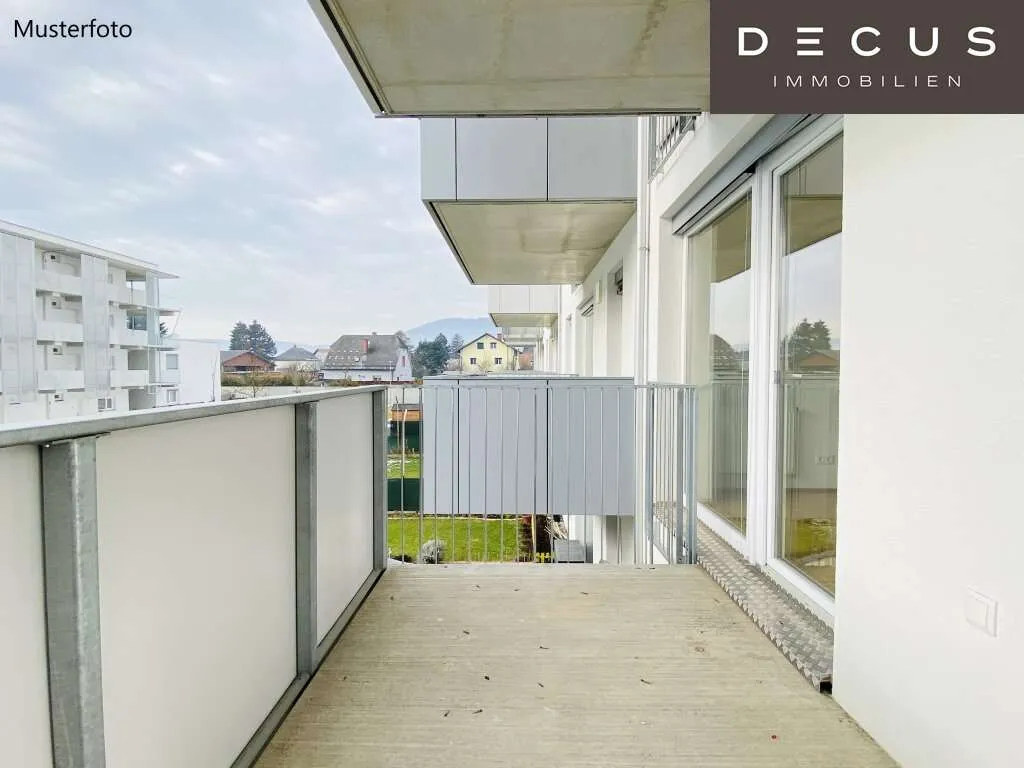 | IN STRASSGANG | SÜDBALKON | 2-ZIMMER – pohled 2