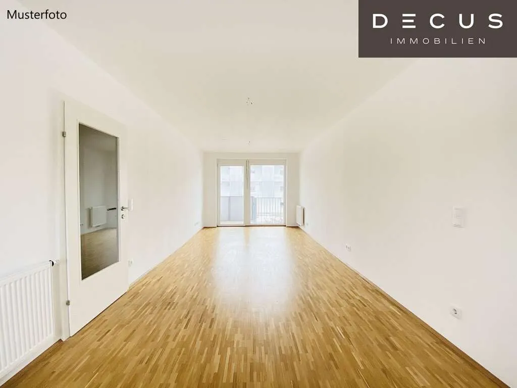 | IN STRASSGANG | SÜDBALKON | 2-ZIMMER – pohled 3