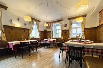 Gewerbeimmobilie mieten in Kitzbühel – 300 m², € 3.880 – Bild 2 von 5