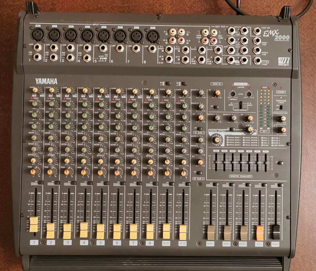 (verkauft) Yamaha Powermixer EMX2000