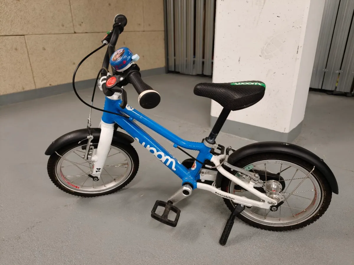 pegasus fahrrad schwarz E-Trekking Bike SOLERO E8 2017 Aluminium Größe:0.57L Bike & Drive 24 WG:E-Bike Holland