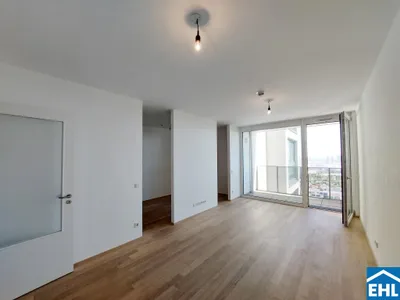 16.OG im MYSKY: 2-Zimmer-Wohnung mit Balkon und sensationellem Weitblick!