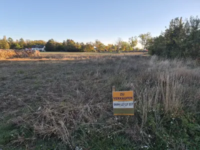 Grundstück kaufen in Baden – 720 m², € 279.000 – Bild 2 von 4