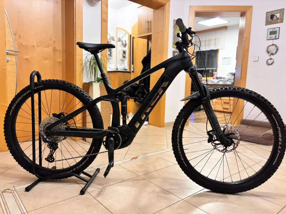 mtb 28 zoll fahrrad günstig Licorne Bike Premium Touring Trekking Bike in Aluminium Scheibenbremse für Jungen, Mädchen, Damen und Herren - 21 Gang-Schaltung - Mountainbike Category:E Bike_Aluminium  34 9 mm Farbe:Ohne Laminat ELFEi 500W Umbausatz Hinterrad