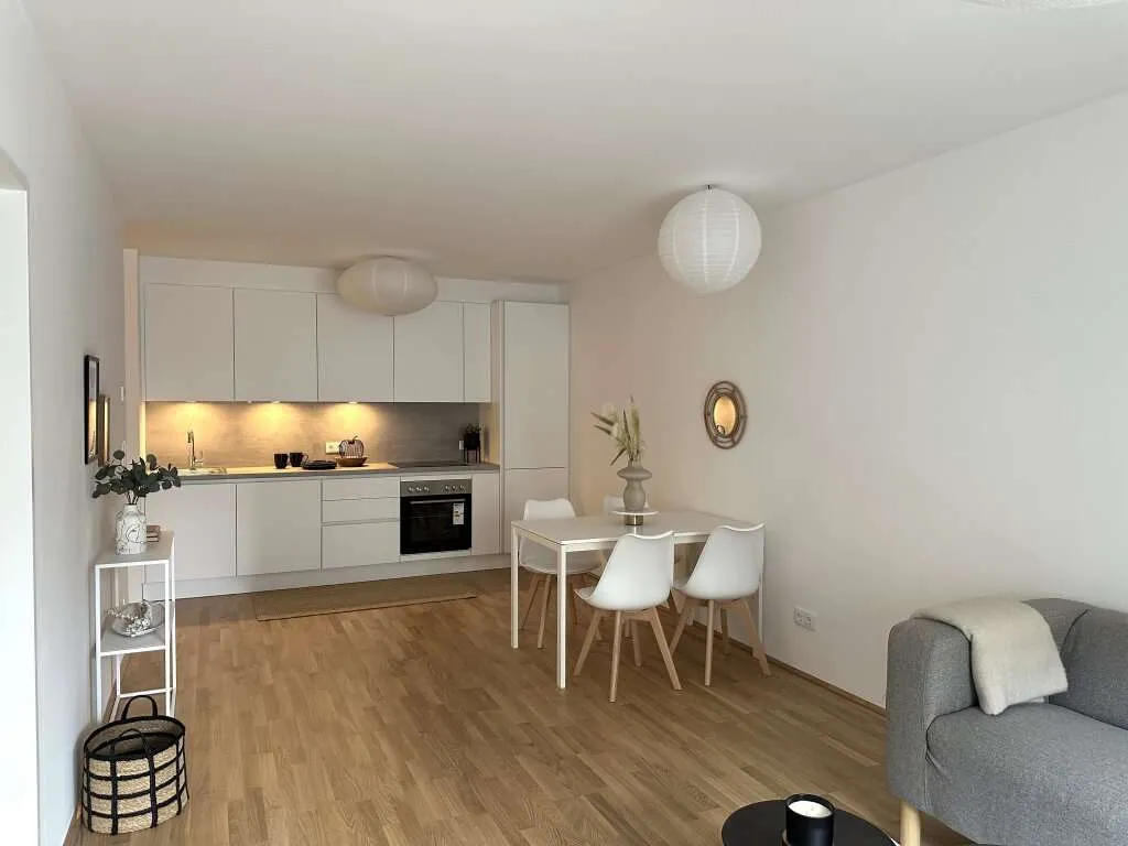 JETZT INVESTIEREN! Südseitige 3-Zimmer Wohnung in ruhiger Lage inkl. Küche! Erstbezug & Provisionsfrei – pohled 3