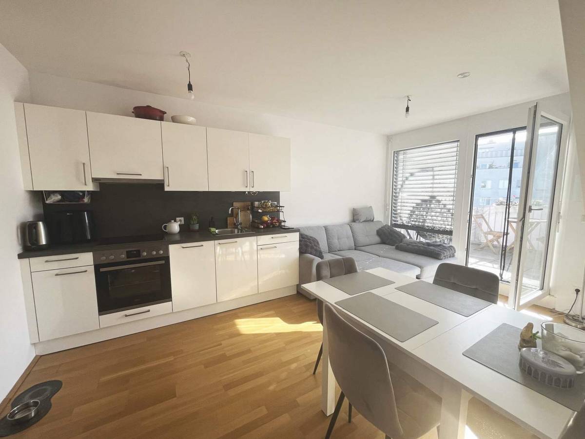Moderne, klimatisierte 2-Zimmer-Dachgeschosswohnung mit Terrasse - in der Koloniestraße - Ansicht 2