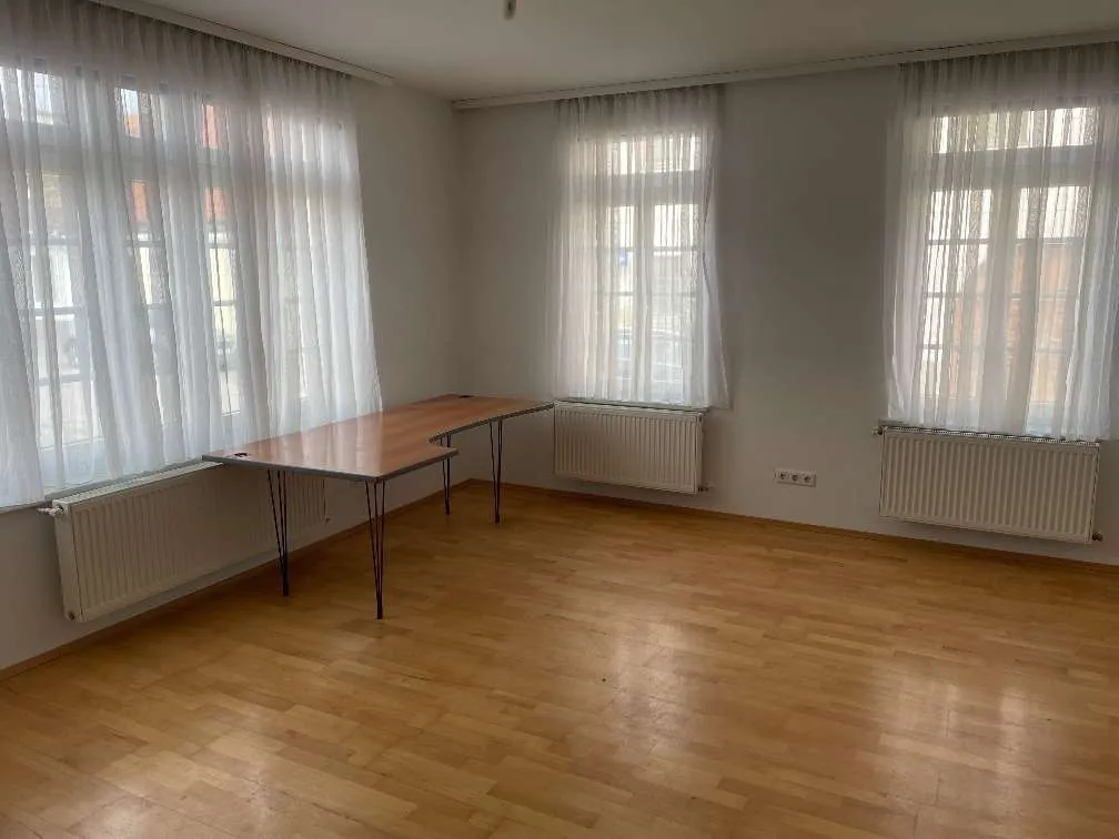 Wohnung zu vermieten 65m² / 725€ Inkl. BK Provisionsfrei - Ansicht 2