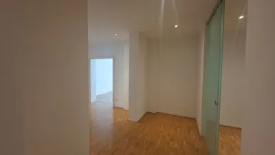 2-Zimmer-Wohnung mieten in Vöcklabruck – 104 m², € 1.265 – Bild 2 von 8