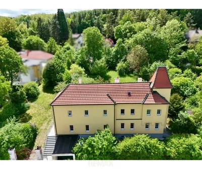 9-Zimmer-Gewerbeimmobilie kaufen in Baden – 276 m², € 595.500 – Bild 1 von 28