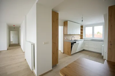4-Zimmer-Wohnung kaufen in Wiener Neustadt – 98,73 m², € 239.000 – Bild 2 von 16