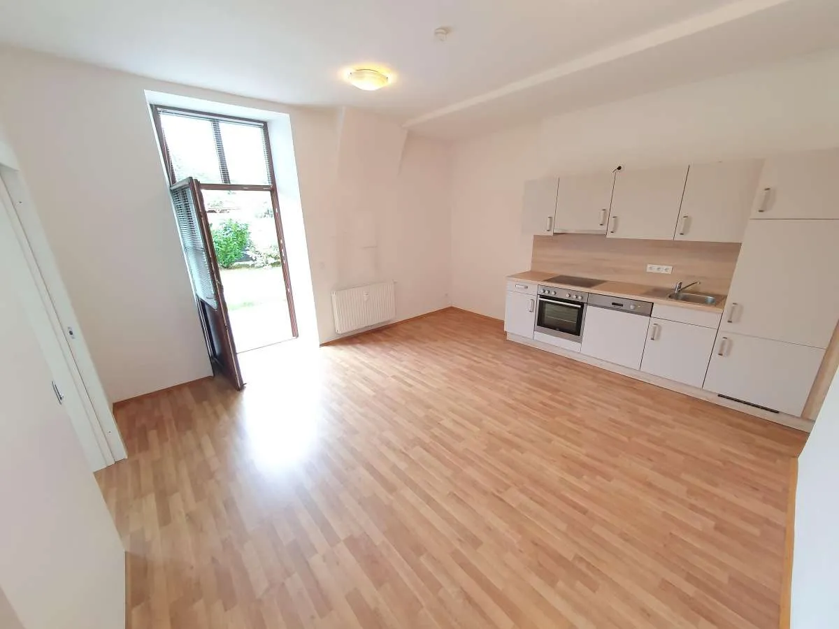 Betreutes Wohnen: Charmante Altbauwohnung mit Terrasse und betreutem Wohnen - Ansicht 2