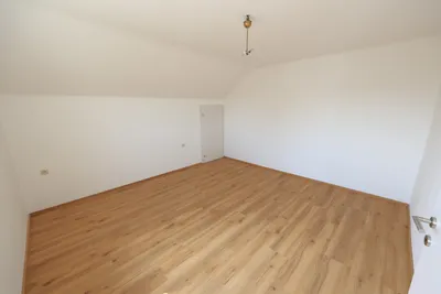 6-Zimmer-Haus mieten in Ried im Innkreis – 115 m², € 1.350 – Bild 10 von 11