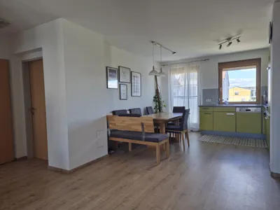 4-Zimmer-Wohnung mieten in Neusiedl am See – 97 m², € 1.150 – Bild 4 von 6