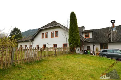 13-Zimmer-Gewerbeimmobilie kaufen in Neunkirchen – 318,6 m², € 520.000 – Bild 2 von 61